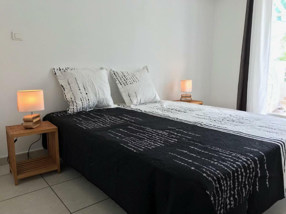 Meublé Homard avec jacuzzi et vue mer Saint-Gilles-les Bains Esterno foto